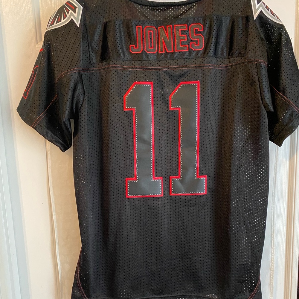 NFL Falcons Julio Jones jersey.